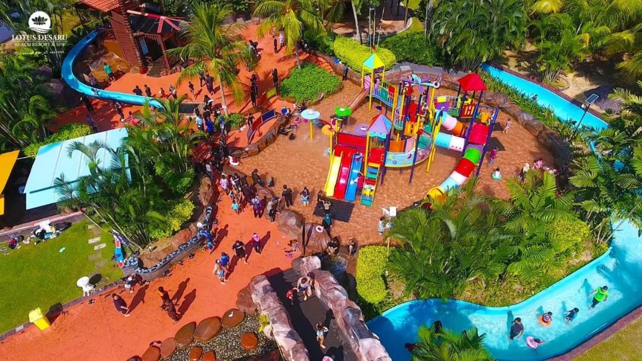 Lotus Desaru Beach Resort, 2 Bdrms, W/Splash Park Bandar Penawar Экстерьер фото